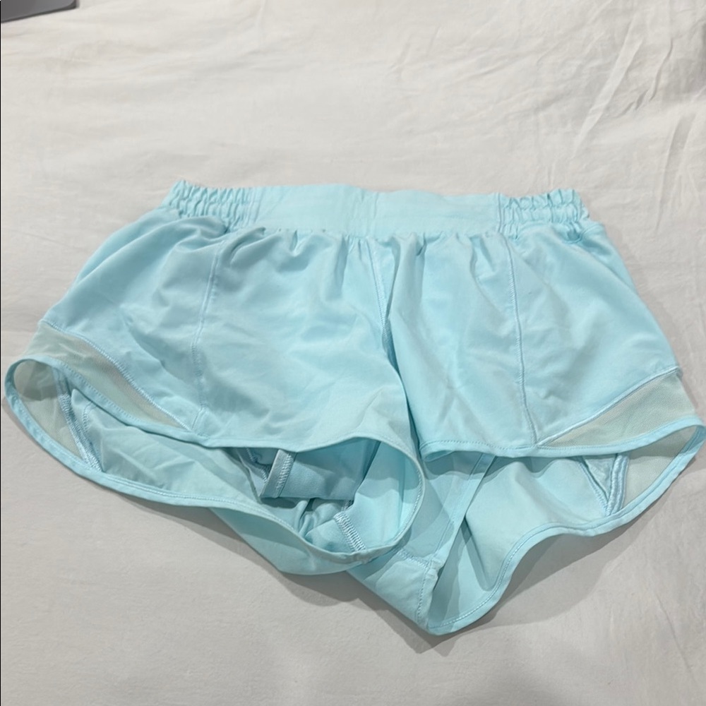 Lululemon Hotty Hot 2.5” Shorts